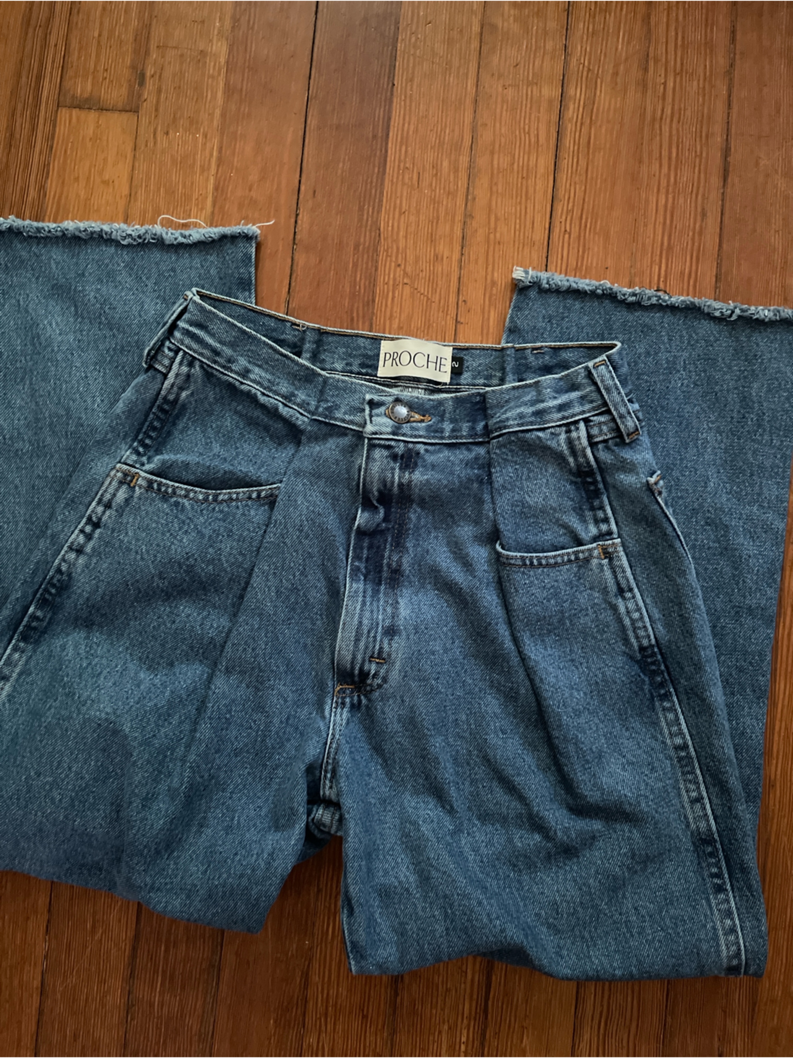 Nwot Proche Upcycled Front Pleat Denim In Medium Wash Jeans Raw Hem Recycled — image 5 of 8